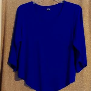 Women's blue shirt extra large run small
